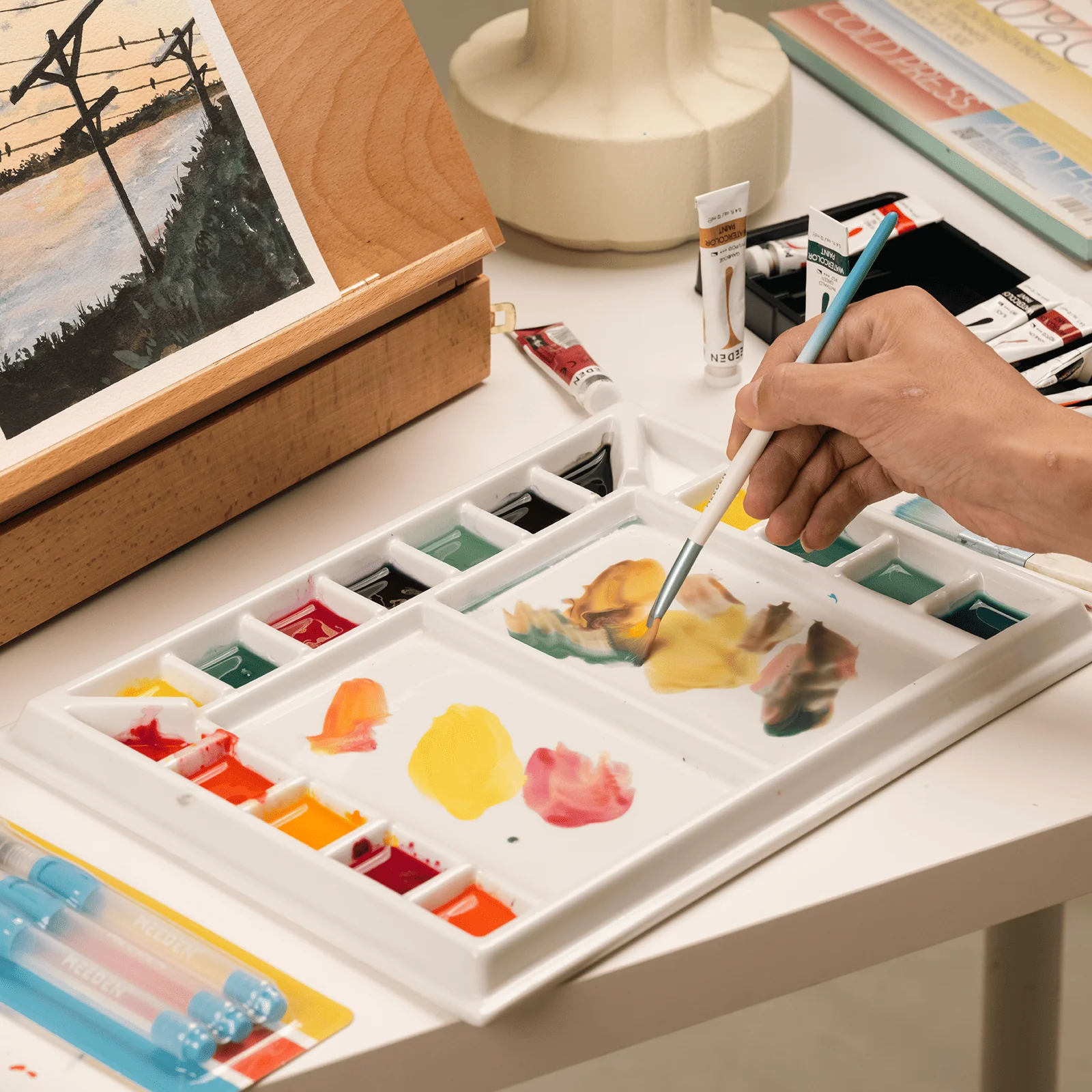 MEEDEN Studio Porcelain Watercolor Paint Palette - Image 5